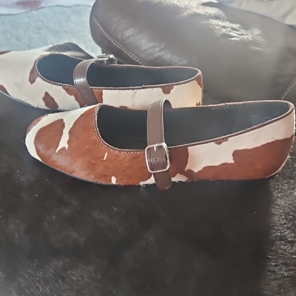 GAP Brown and White Cow Print Calf Hair Ballet Flats - Picture 5 of 8